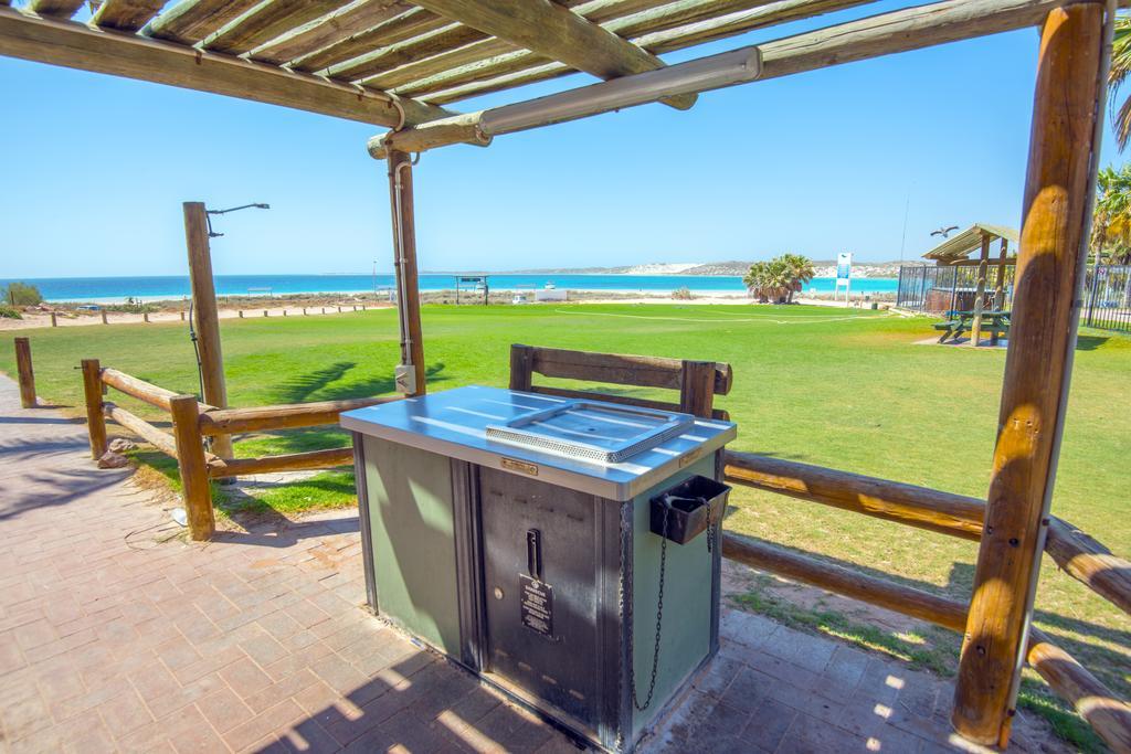Ningaloo Reef Resort Корал Бей Екстериор снимка
