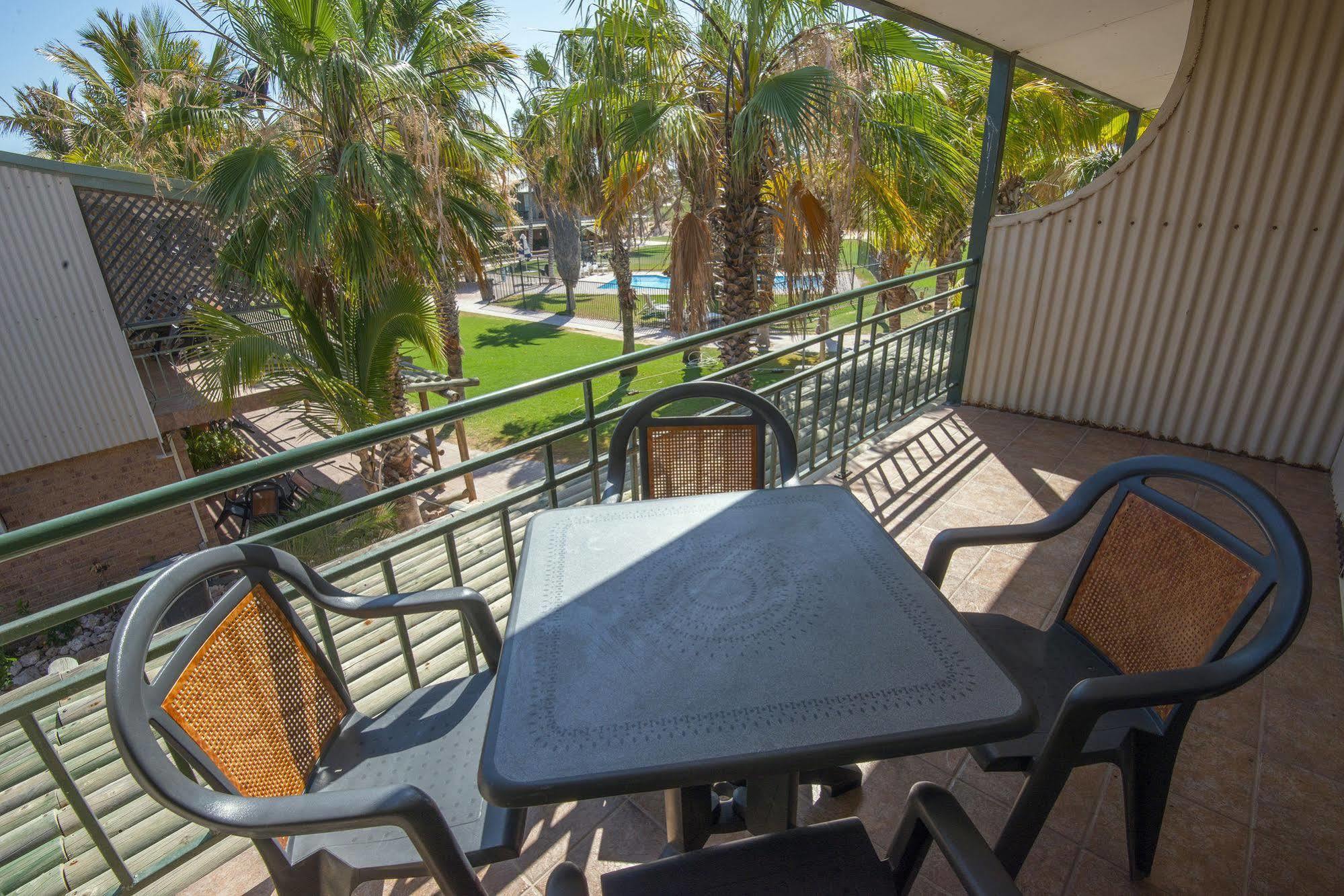 Ningaloo Reef Resort Корал Бей Екстериор снимка