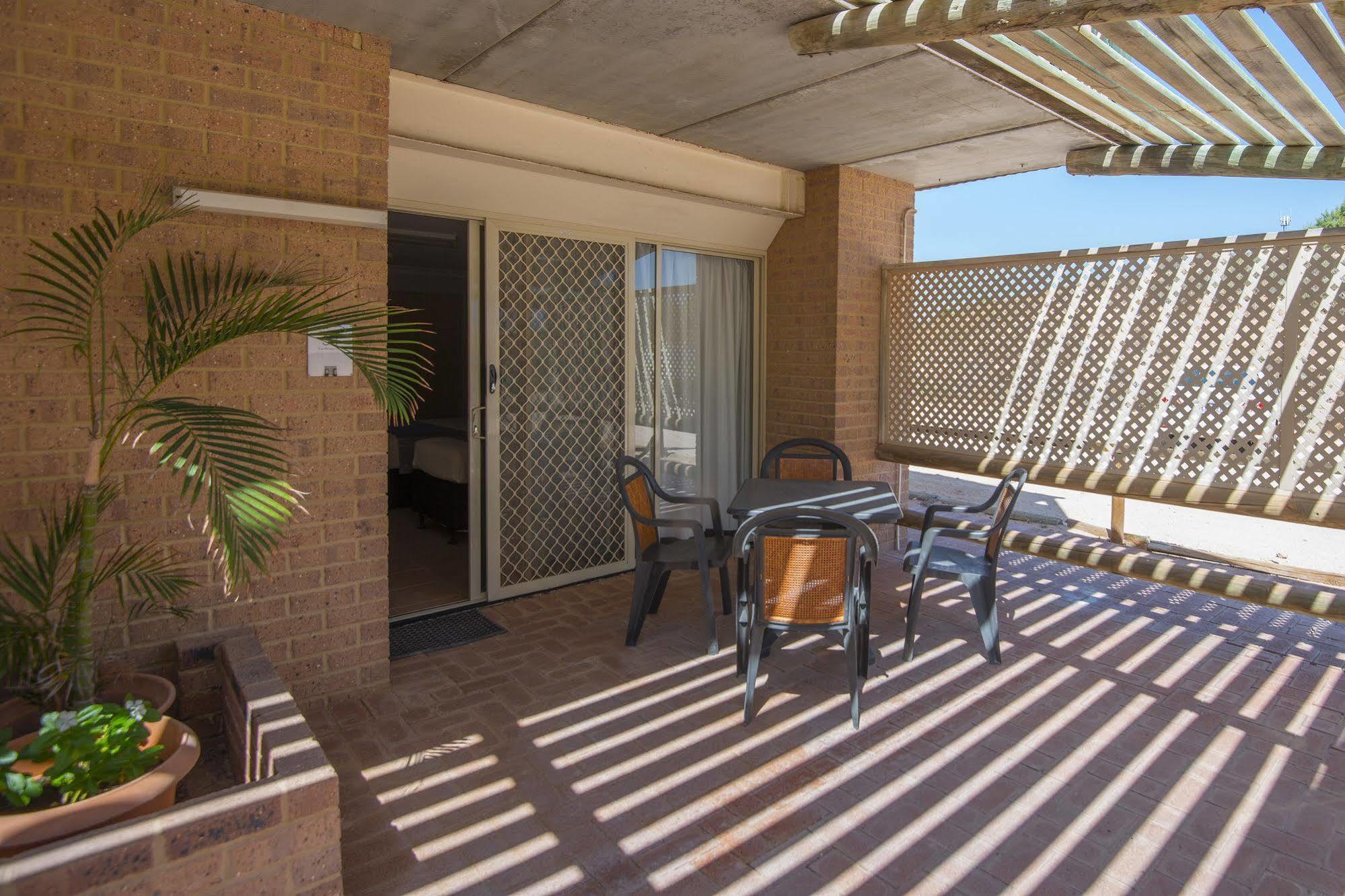 Ningaloo Reef Resort Корал Бей Екстериор снимка